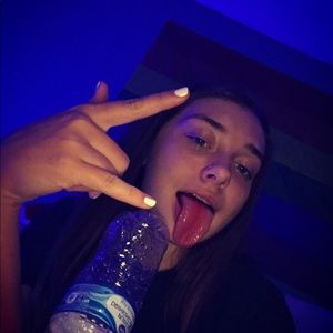 Meet your Posher, Sally